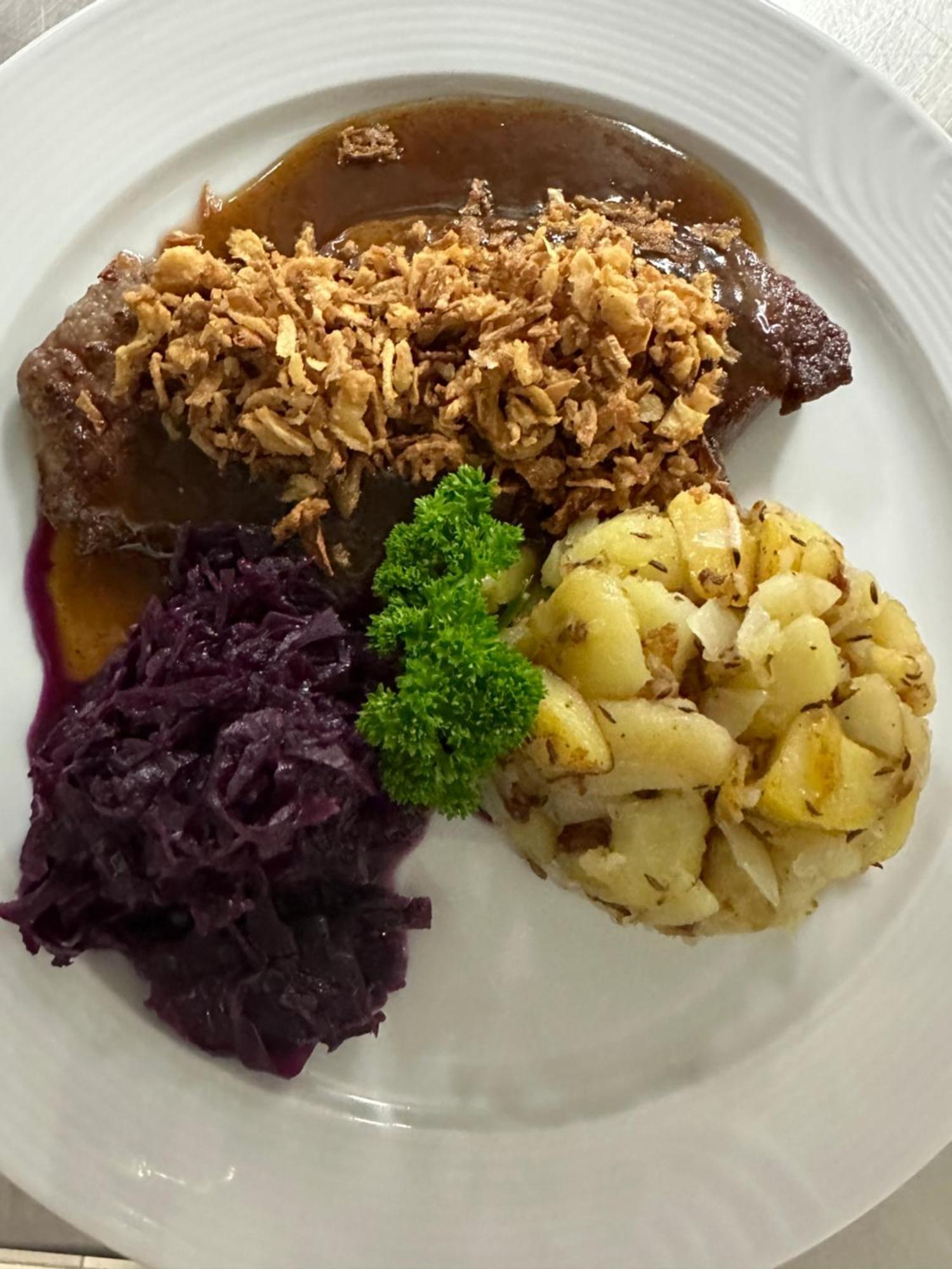 Hotel-Restaurant Kreuzhuber Neuburg am Inn Luaran gambar