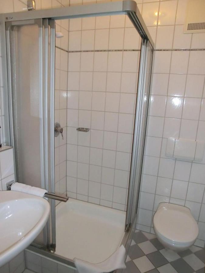 Hotel-Restaurant Kreuzhuber Neuburg am Inn Bilik gambar